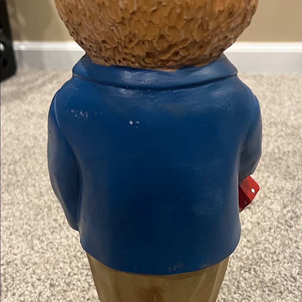 New Viral Tjmaxx Festive Bear Figurine with Gift Black Top Hat - Picture 10 of 17